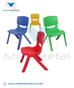 Chaise en plastique